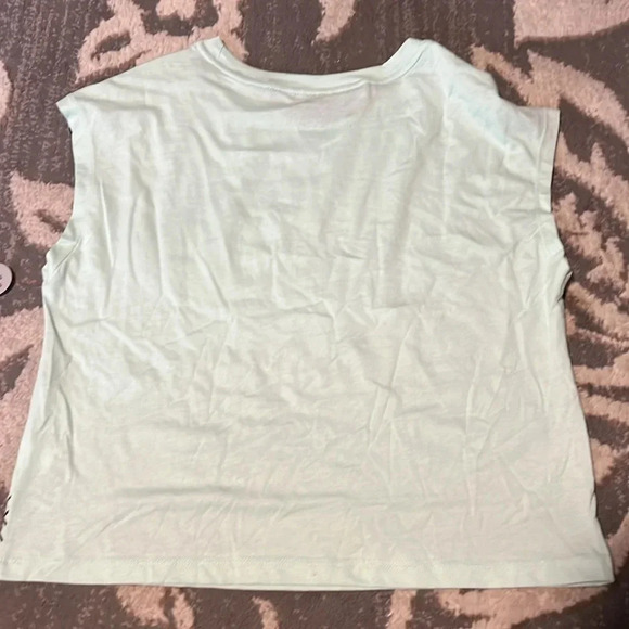 Reebok sleeveless t shirt. NWT. Size XS mint green. Work out wear. - Picture 4 of 4